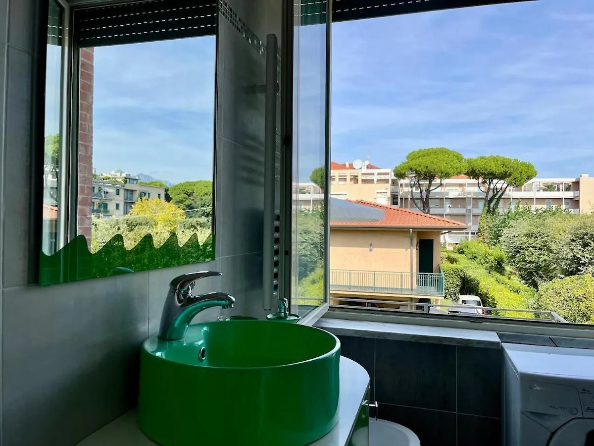 Villa Marina Di Pietrasanta With Private Pool 200M From The Beach Apartment