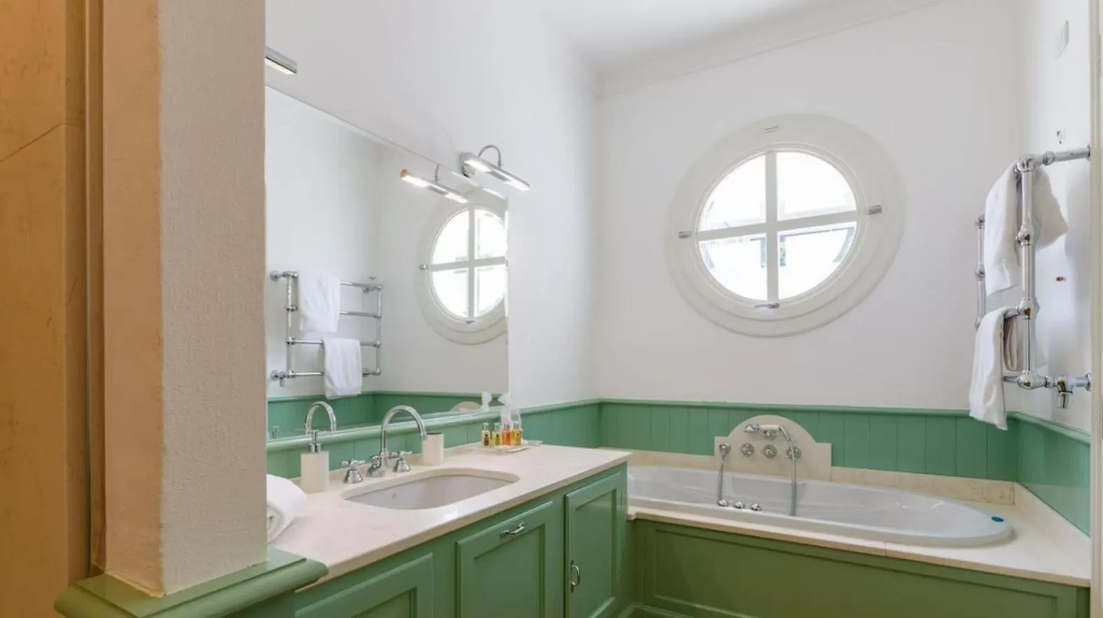 Apartment Villa Marina Di Pietrasanta With Private Pool 200M From The Beach