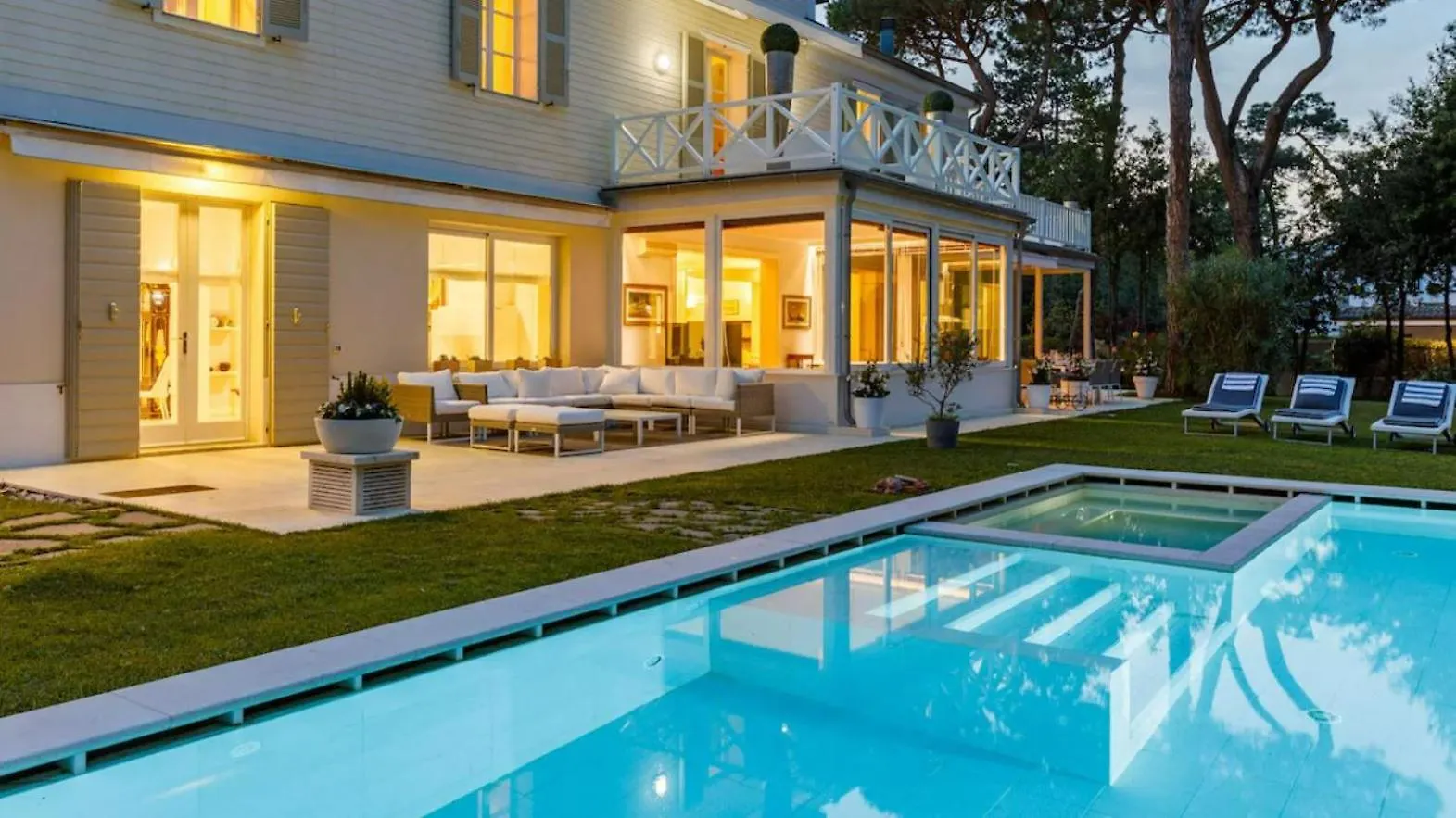 Villa Marina Di Pietrasanta With Private Pool 200M From The Beach