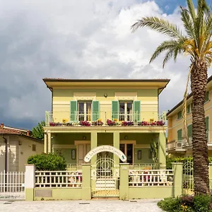 La Del Geco Marina di Pietrasanta